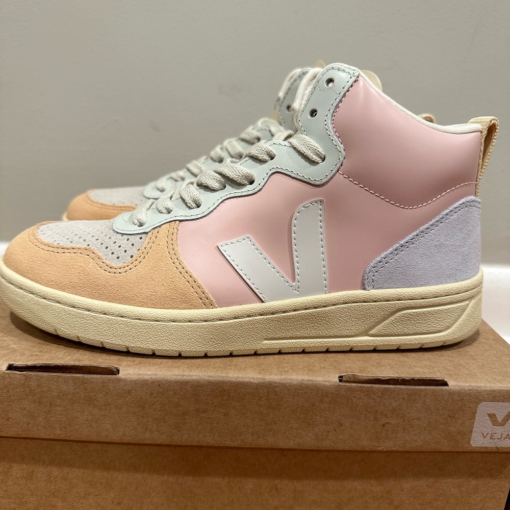 Veja V-15 - Picture 2 of 7